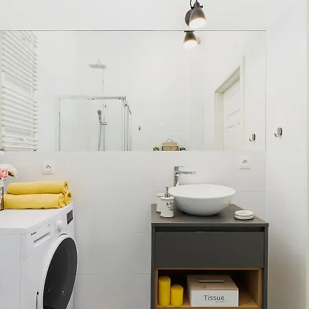 Modern - Old Town Apartment Krakow